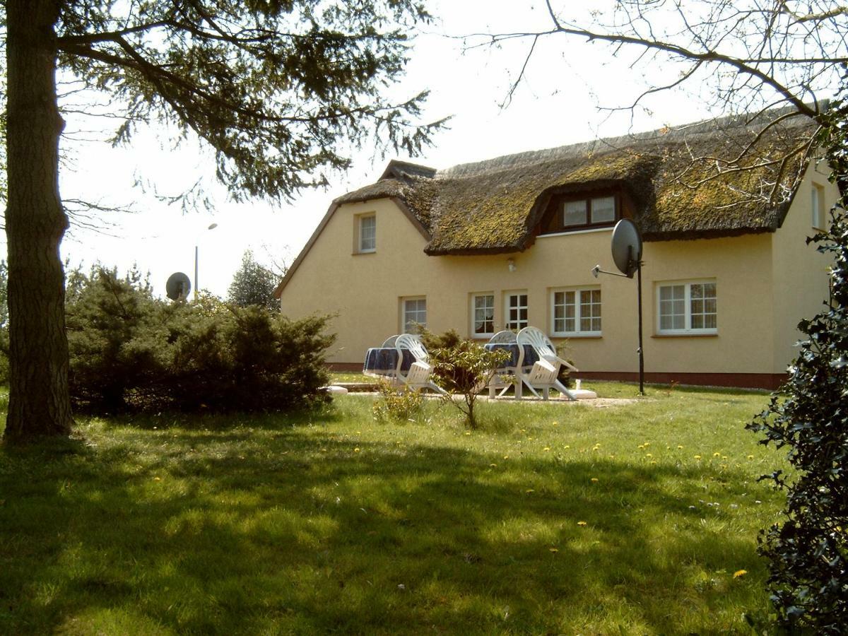 Urlaub Bei Hauenstein Apartamento Born Exterior foto
