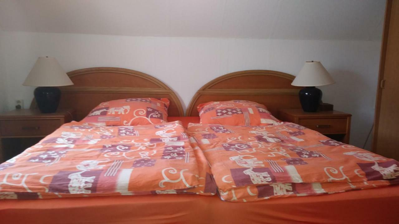 Urlaub Bei Hauenstein Apartamento Born Exterior foto