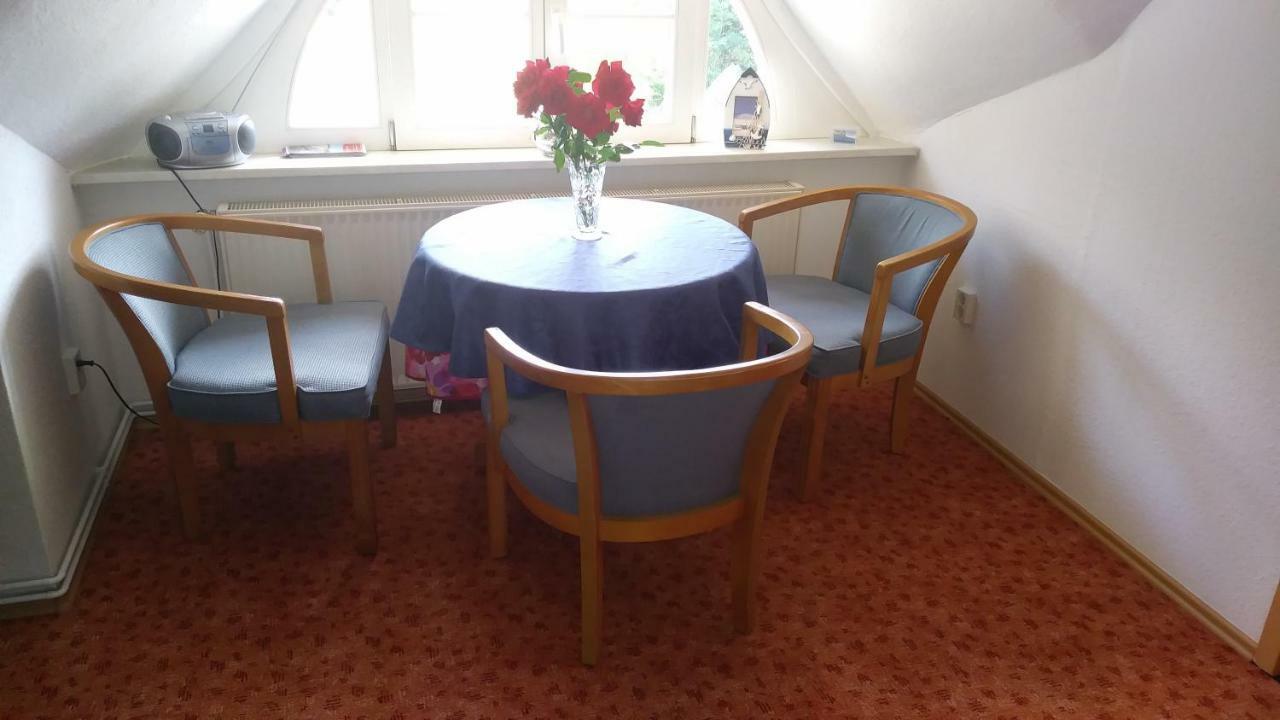 Urlaub Bei Hauenstein Apartamento Born Exterior foto