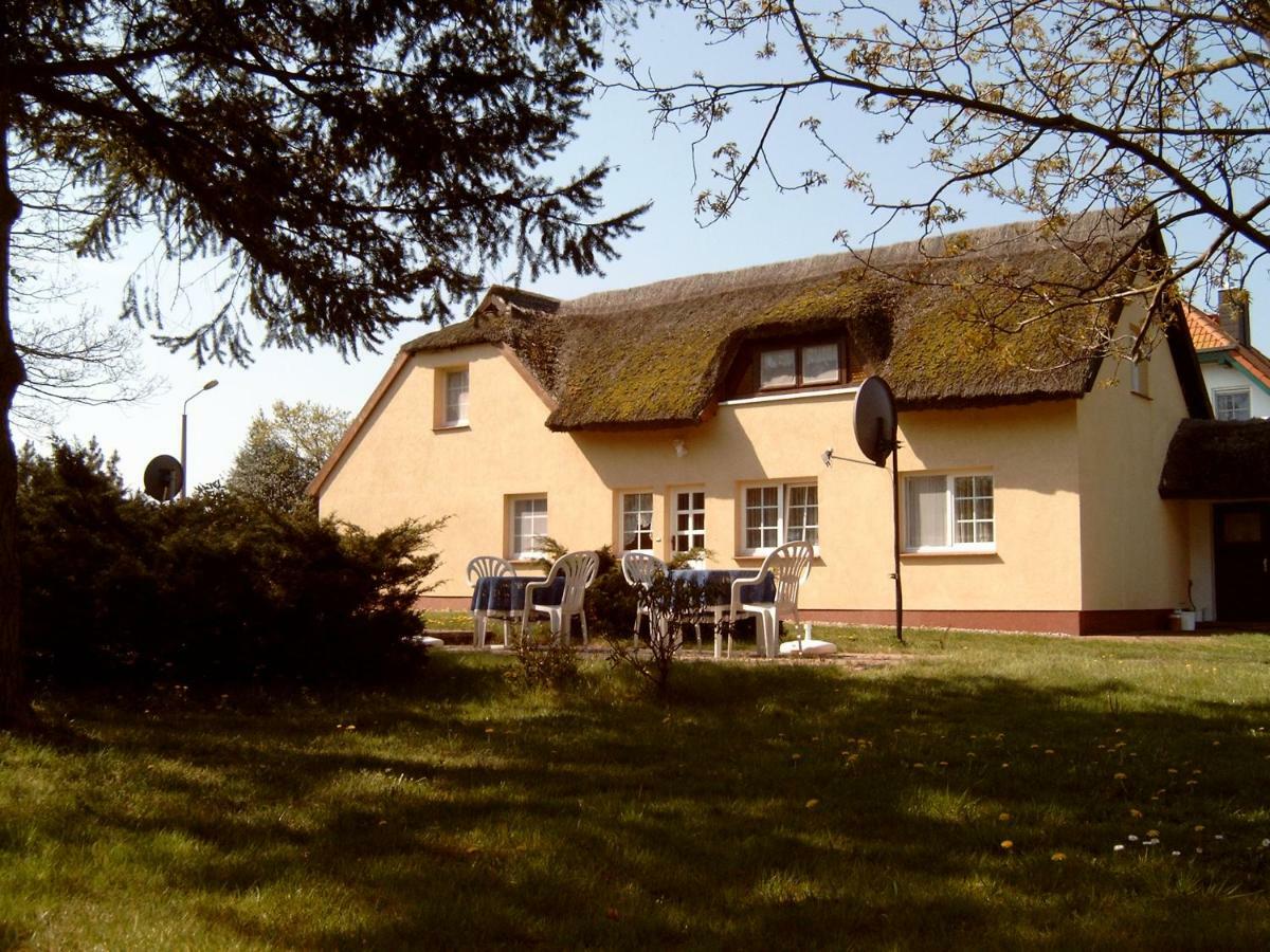 Urlaub Bei Hauenstein Apartamento Born Exterior foto