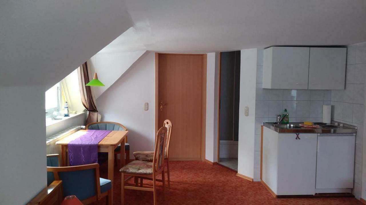 Urlaub Bei Hauenstein Apartamento Born Exterior foto