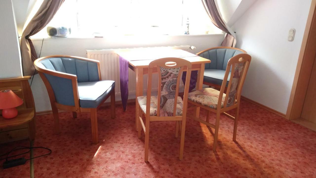 Urlaub Bei Hauenstein Apartamento Born Exterior foto